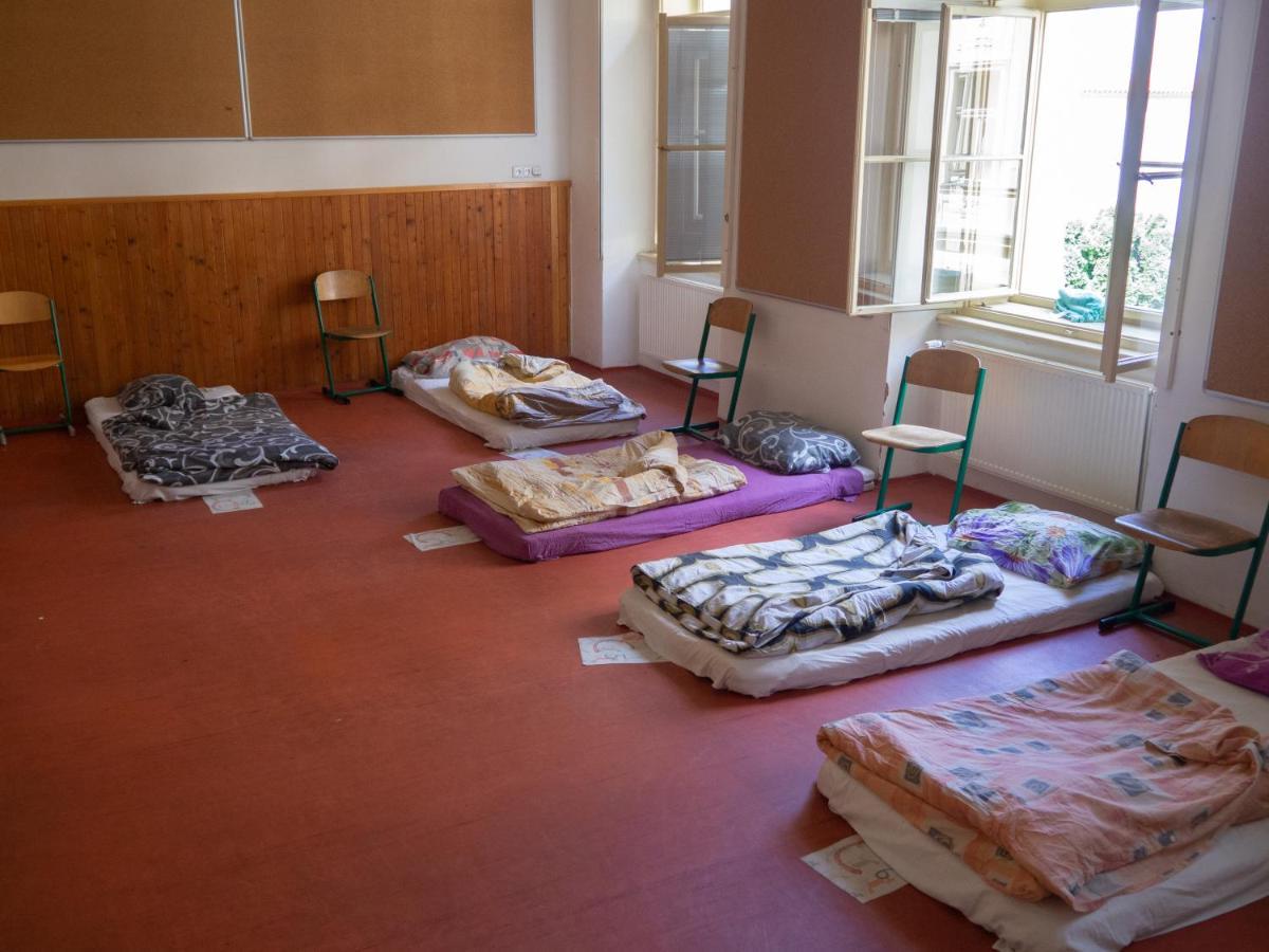 Hostel In School براغ المظهر الخارجي الصورة